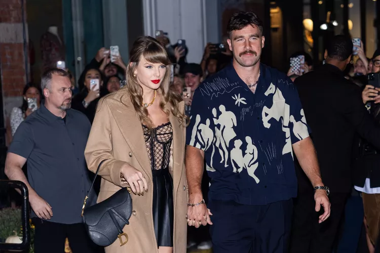 Taylor Swift and Travis Kelce relationship